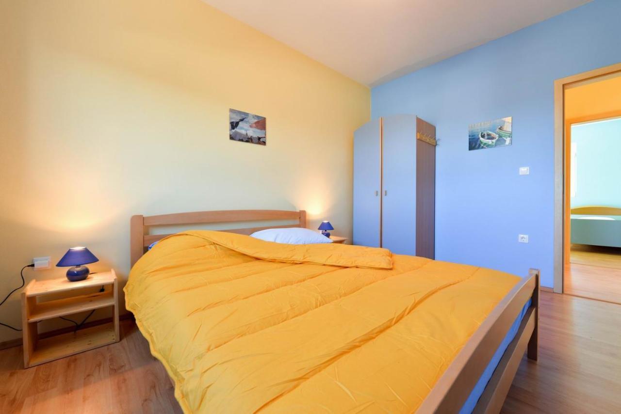 Paklina Apartments Starigrad Paklenica Extérieur photo