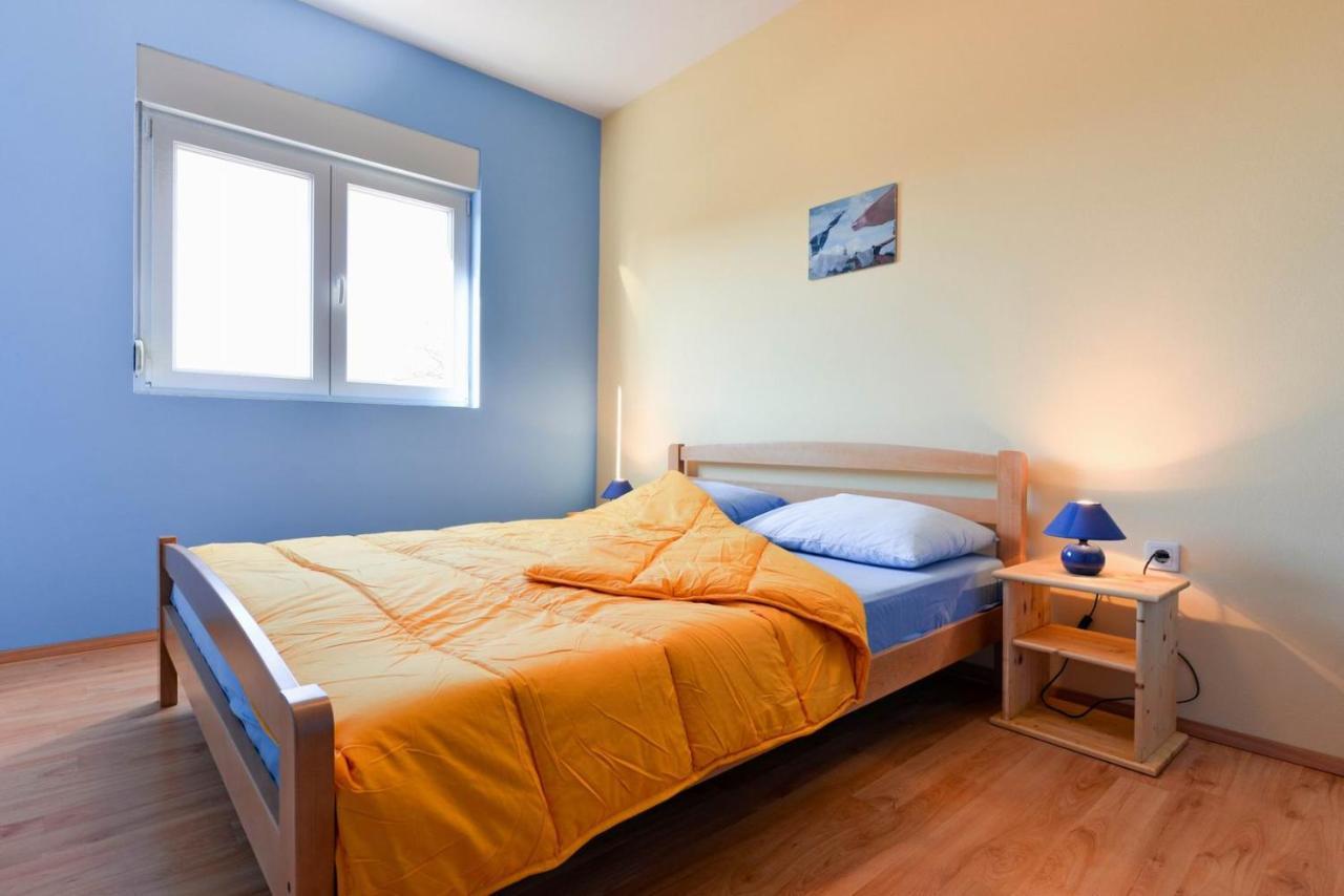 Paklina Apartments Starigrad Paklenica Extérieur photo