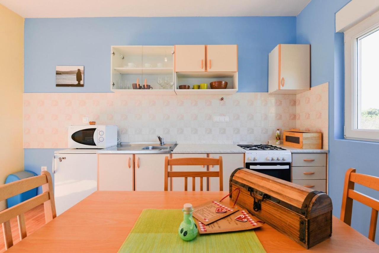 Paklina Apartments Starigrad Paklenica Extérieur photo