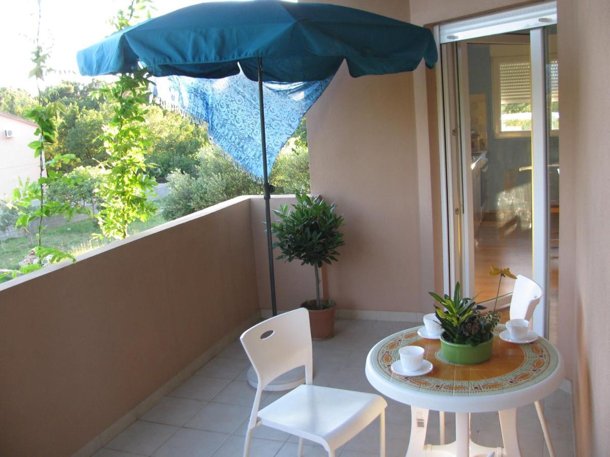 Paklina Apartments Starigrad Paklenica Extérieur photo